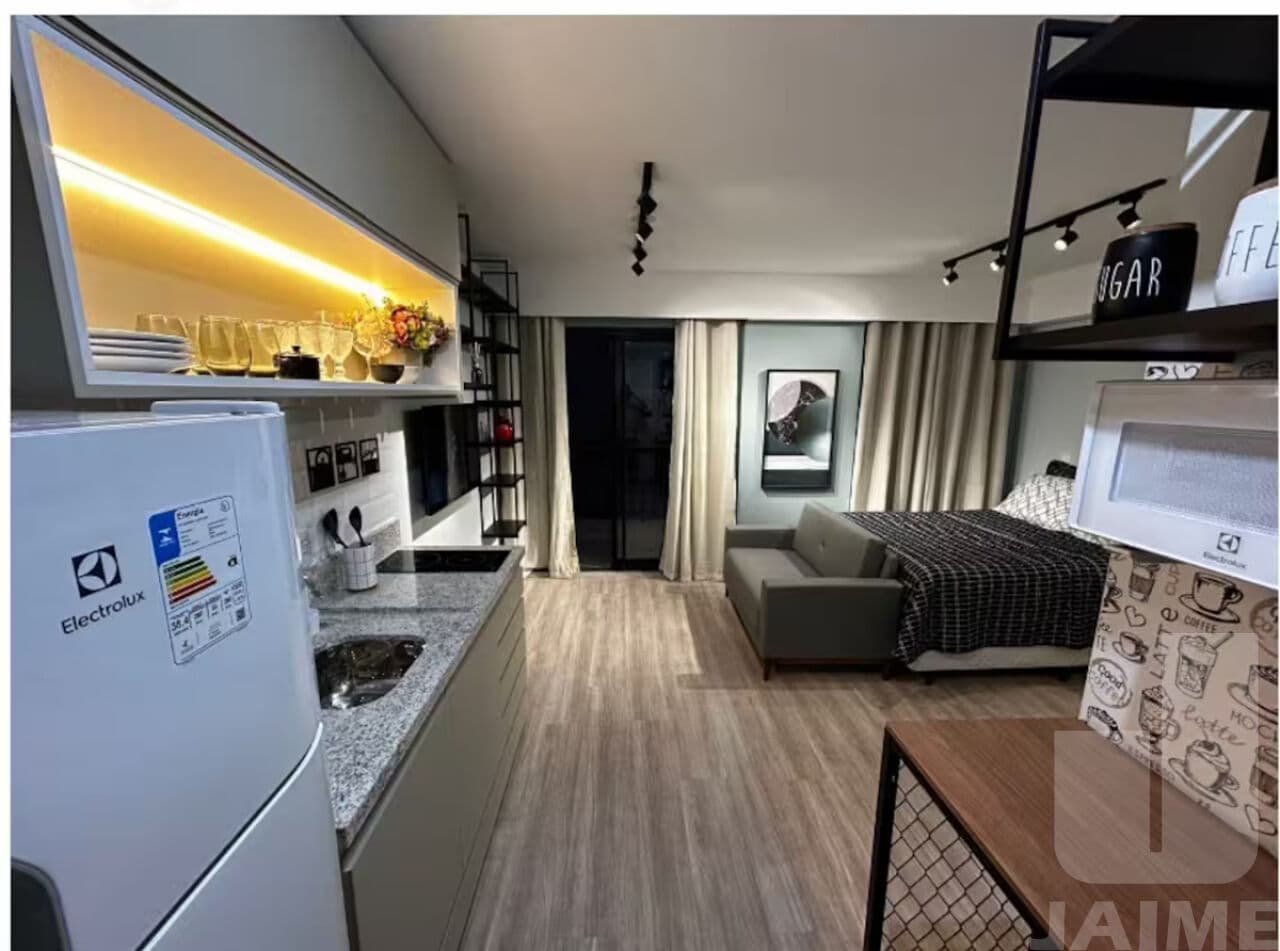 Apartamento de 1 dormitório na R Cardeal Arcoverde — Pinheiros, São Paulo