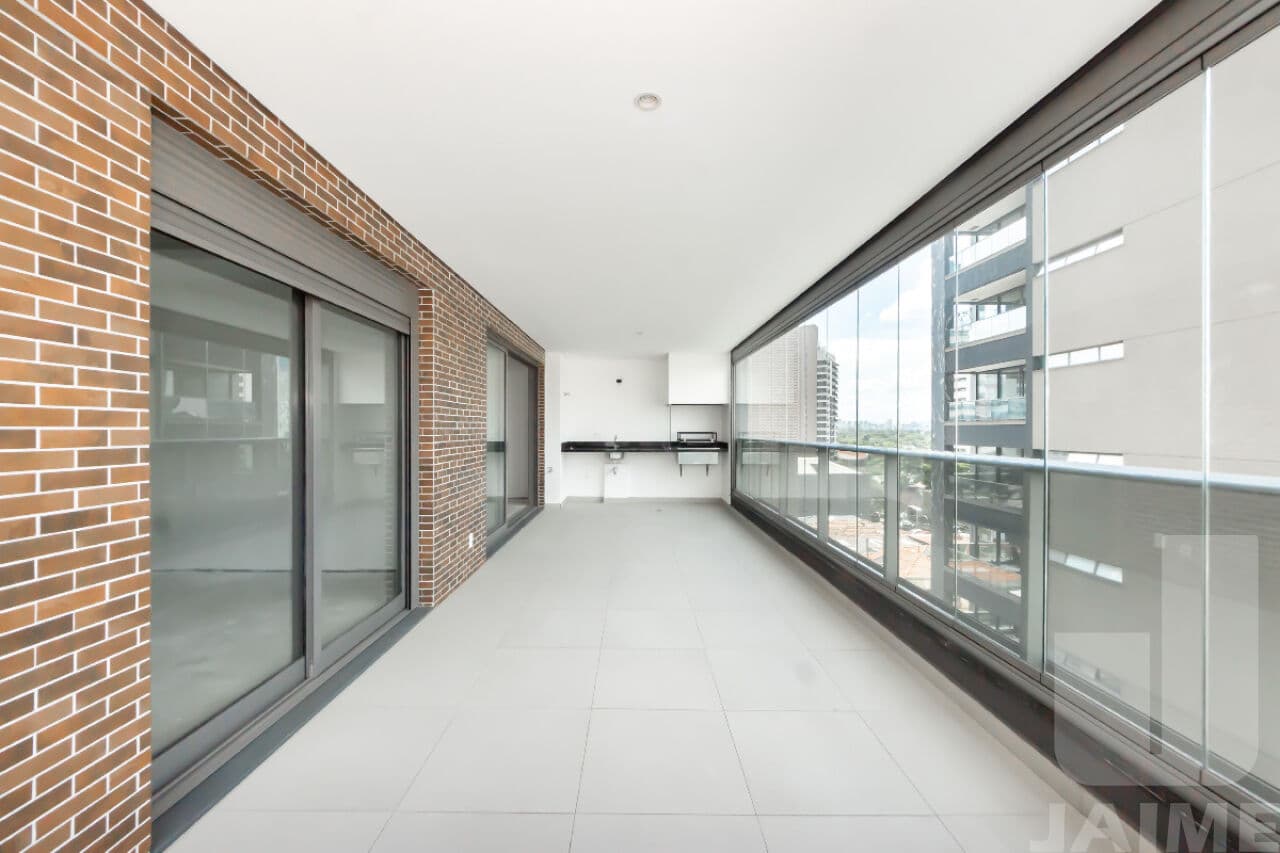 Apartamento de 3 dormitórios na R Amaro Cavalheiro — Pinheiros, São Paulo