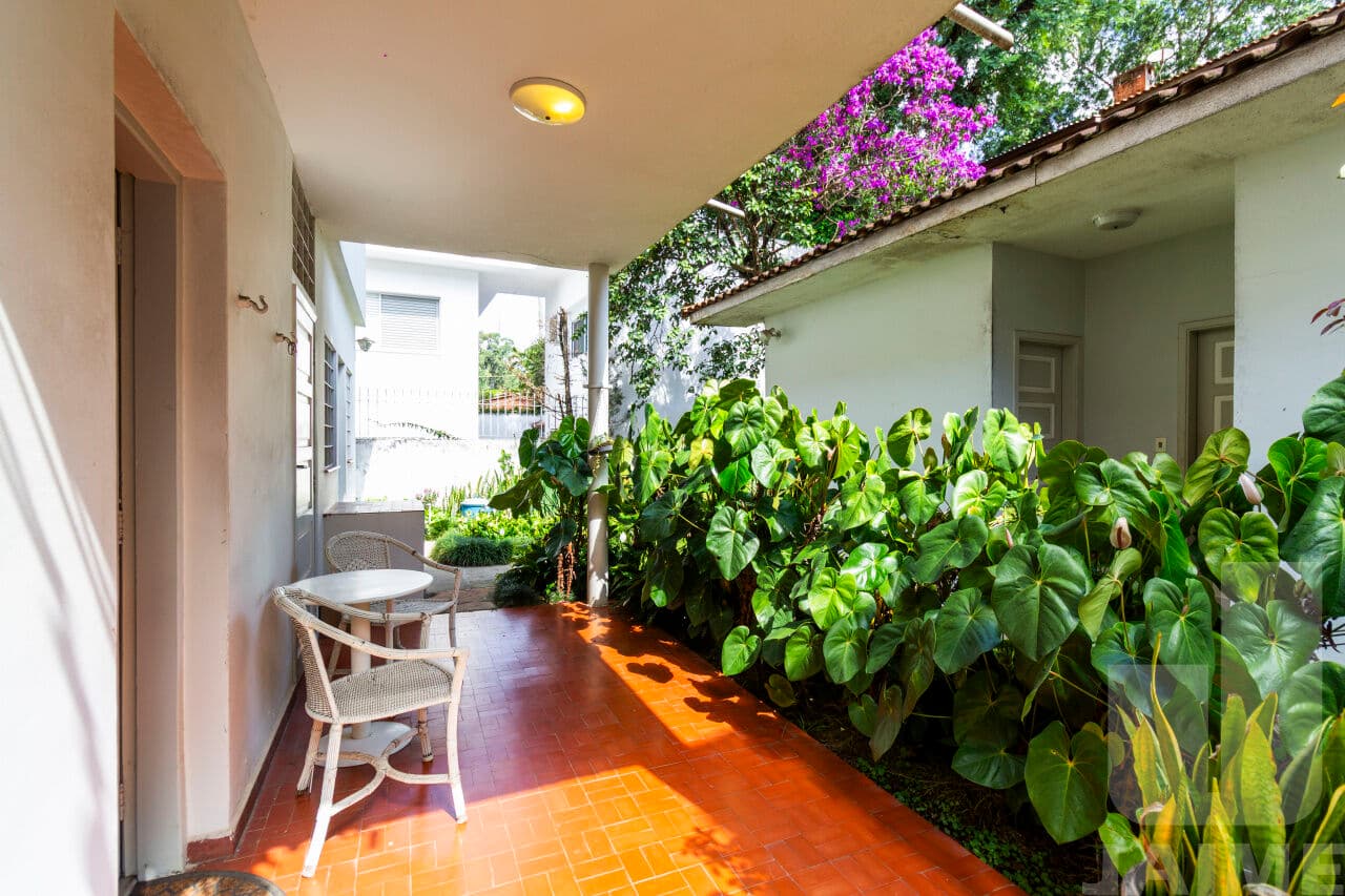 Casa de 4 dormitórios na R Flávio Queirós Morais — Pacaembu, São Paulo - foto 4