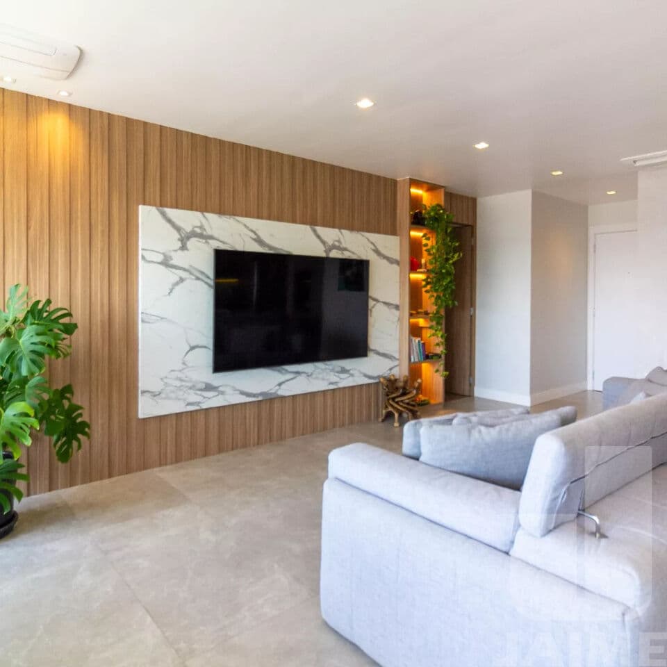 Apartamento de 3 dormitórios na R Barão de Jaceguai — Campo Belo, São Paulo - foto 2