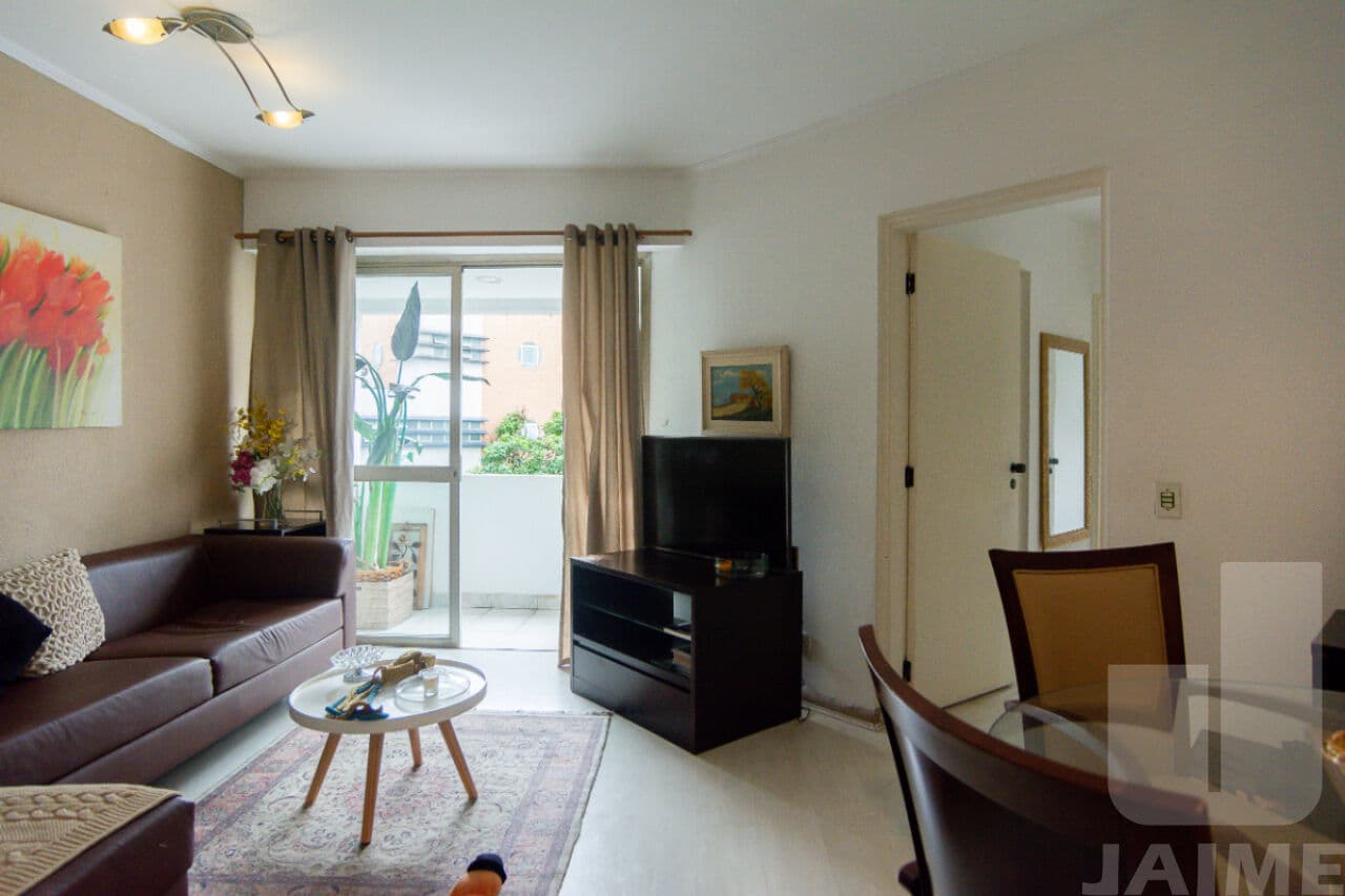 Apartamento de 3 dormitórios na R ALVES GUIMARÃES — Pinheiros, São Paulo