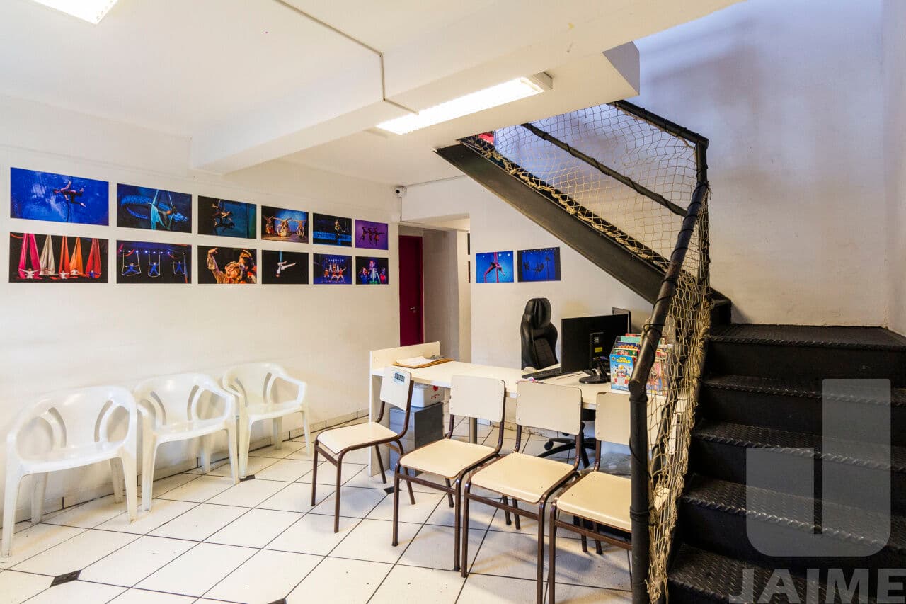 Comercial na R FÉLIX DELLA ROSA — Vila Anglo Brasileira, São Paulo - foto 3