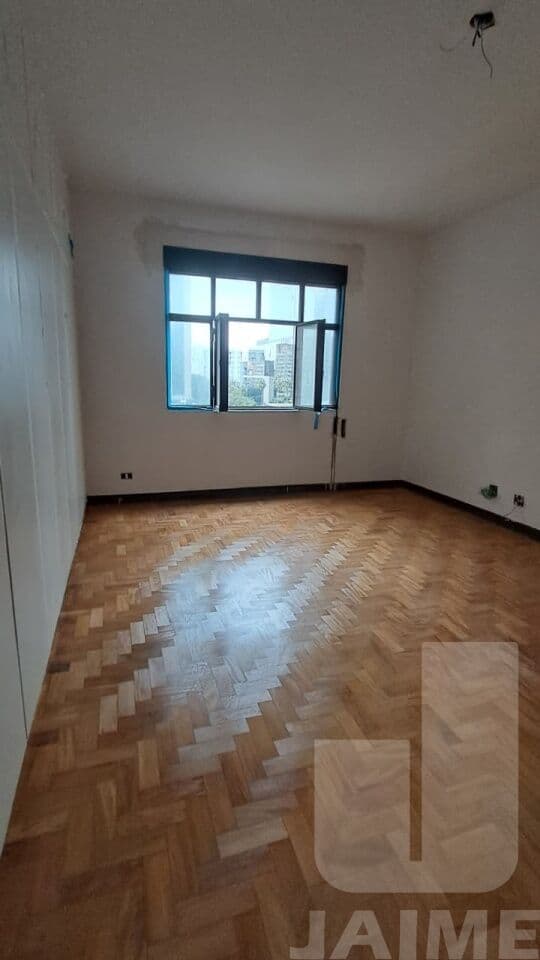 Apartamento de 3 dormitórios na AL Santos — Cerqueira César, São Paulo - foto 2