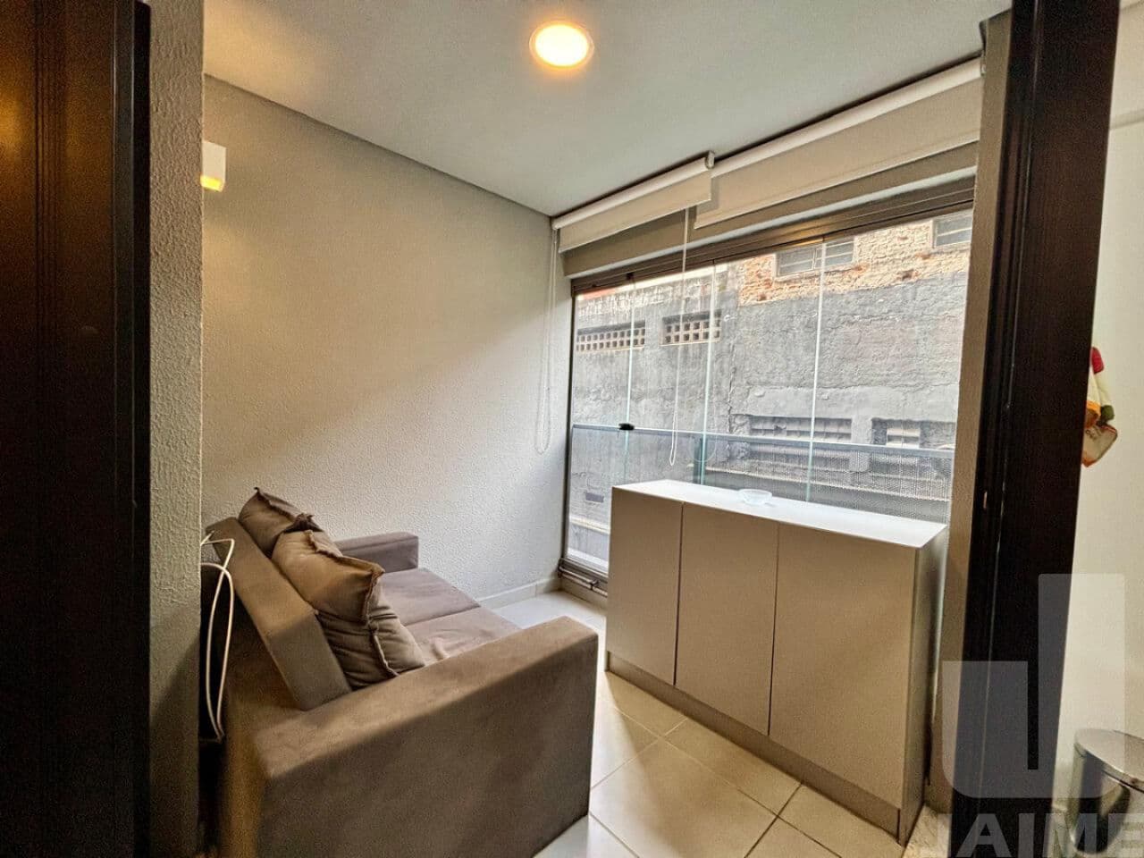 Apartamento de 1 dormitório na R Alves Guimarães — Pinheiros, São Paulo