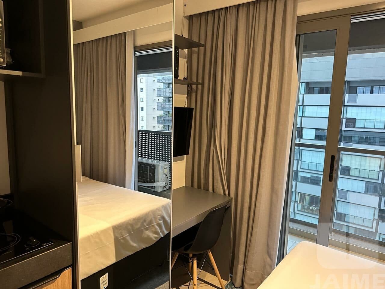Apartamento de 1 dormitório na R Oscar Freire — Pinheiros, São Paulo - foto 2