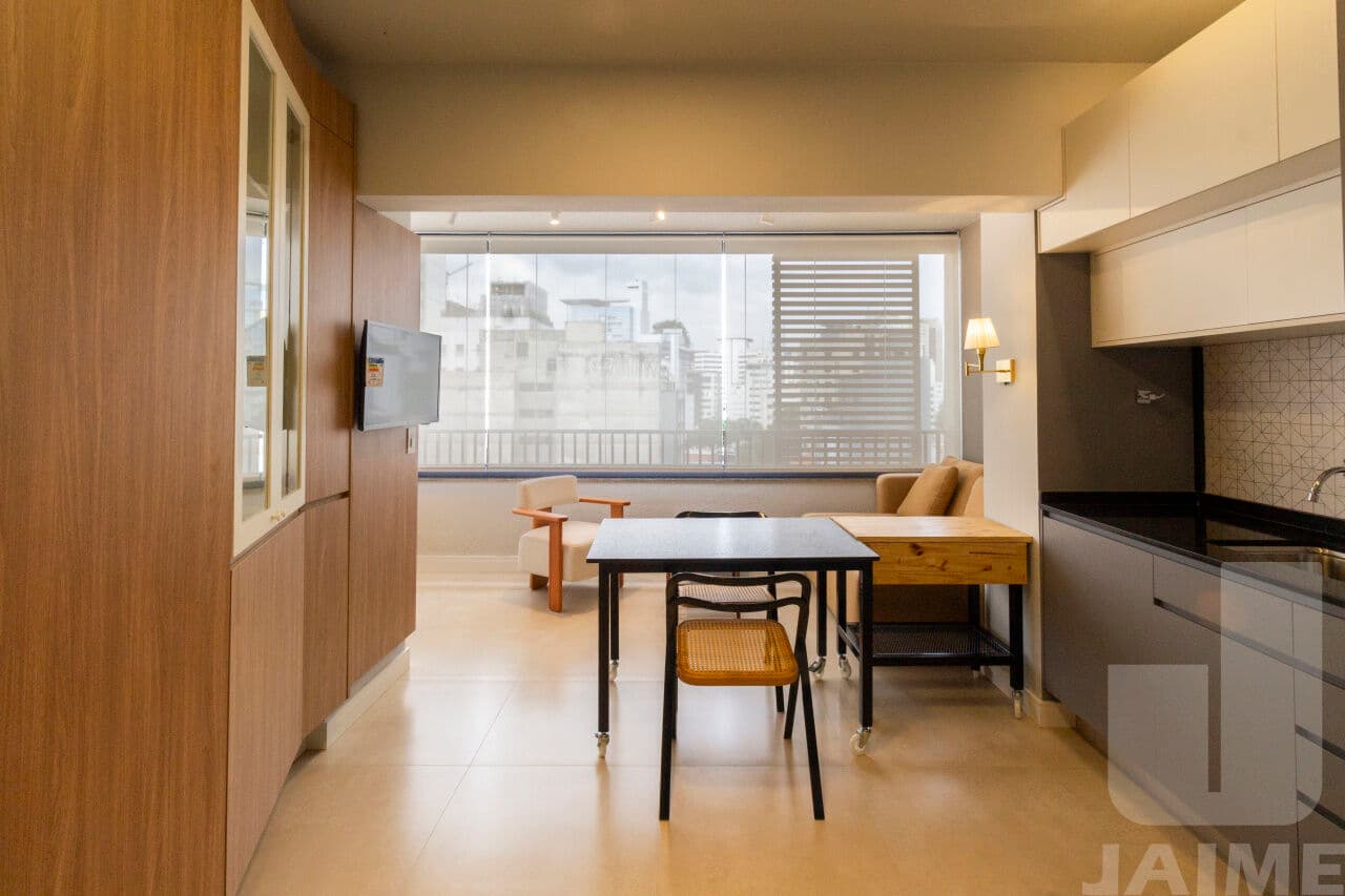 Apartamento de 1 dormitório na R Augusta — Consolação, São Paulo