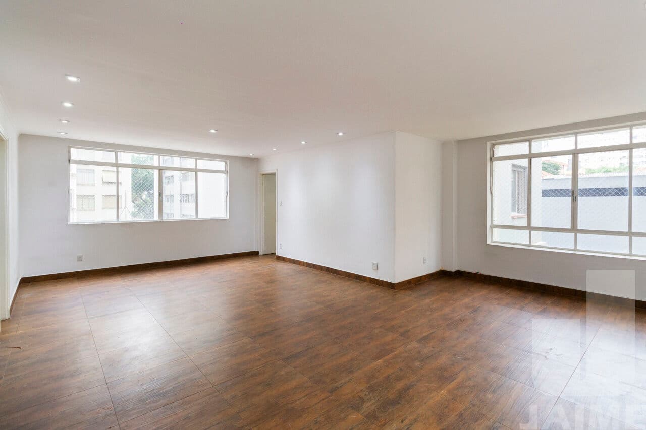 Apartamento de 3 dormitórios na R SÃO VICENTE DE PAULA — Higienópolis, São Paulo - foto 1