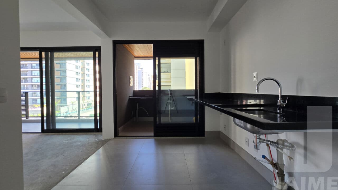 Apartamento de 3 dormitórios na R Paracuê — Sumaré, São Paulo - foto 2