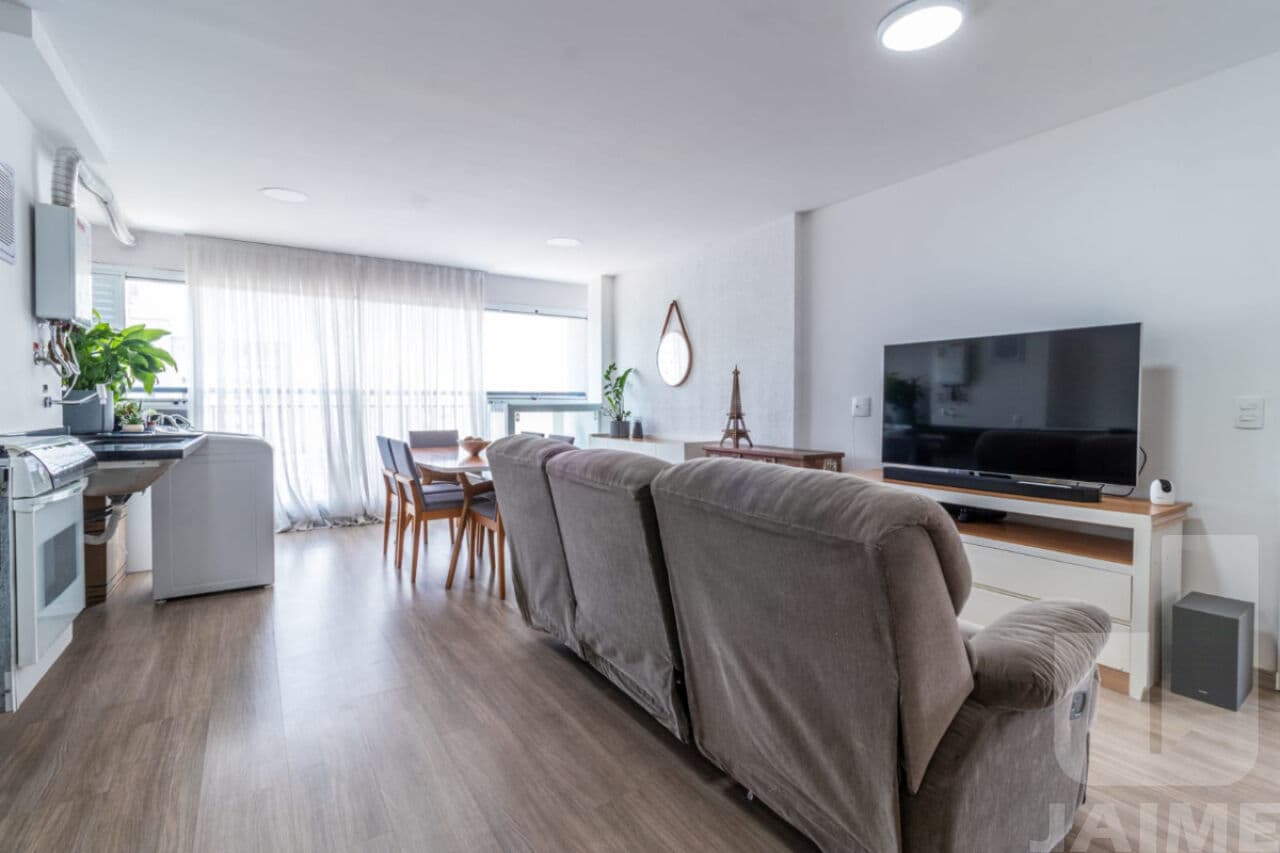 Apartamento de 3 dormitórios na R Do Bosque — Barra Funda, São Paulo