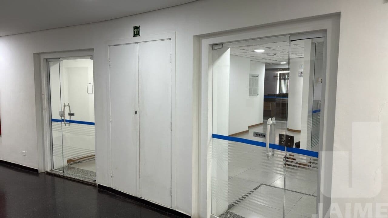 Comercial na R Pedro Américo — República, São Paulo