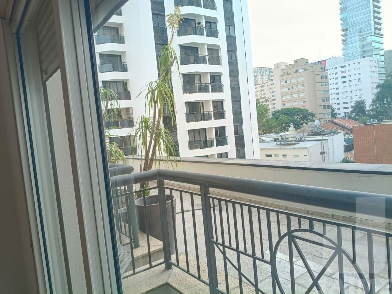 Apartamento de 4 dormitórios na R Peixoto Gomide — Jardim Paulista, São Paulo - foto 5