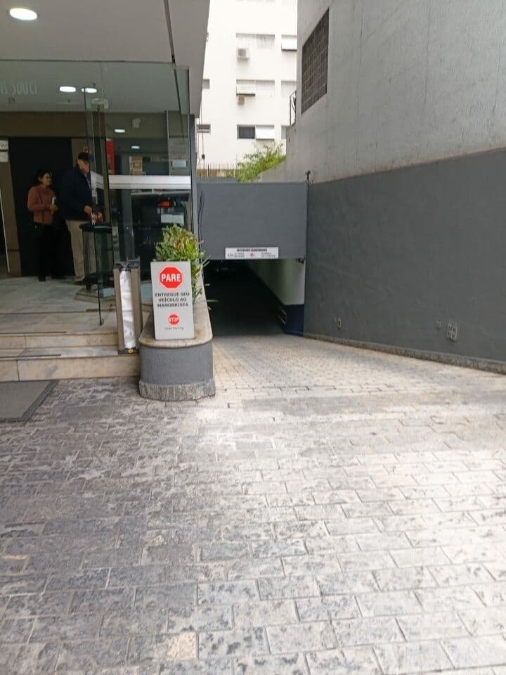 Comercial na Av Angélica — consolação, São Paulo
