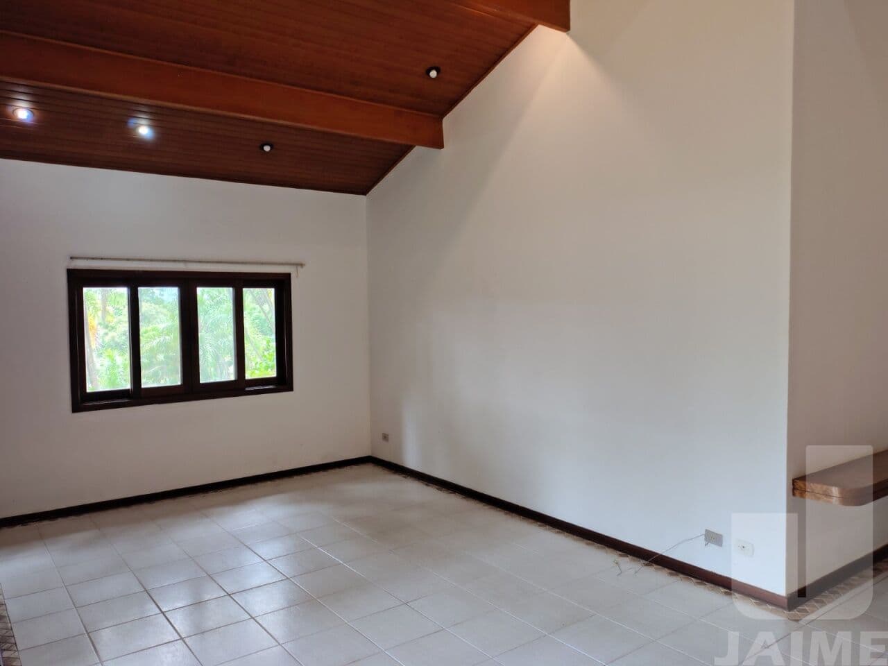 Casa de 4 dormitórios na AV Azaléias — Estância Parque de Atibaia, São Paulo - foto 4