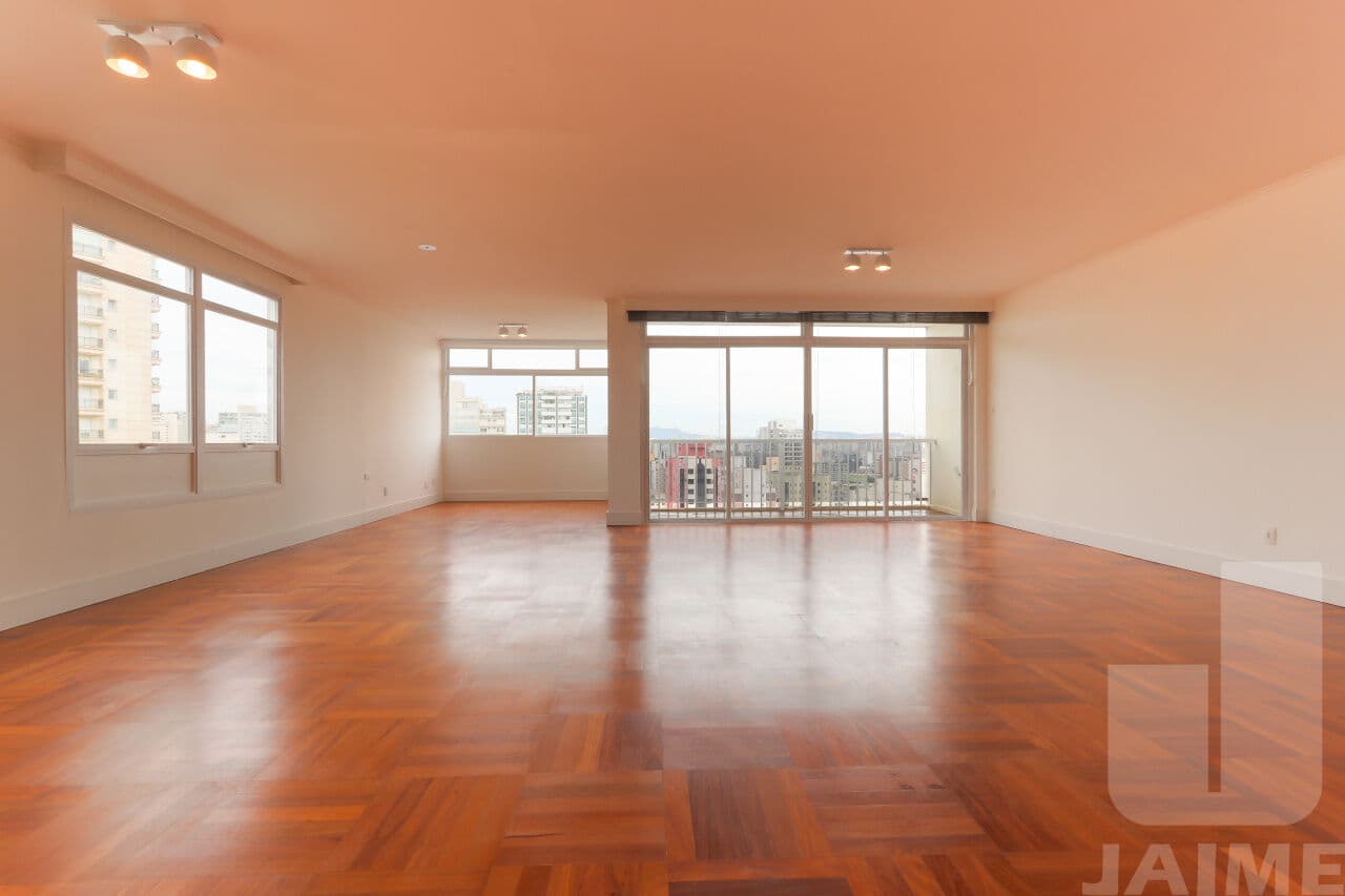 Apartamento de 2 dormitórios na R Doutor Albuquerque Lins — Santa Cecília, São Paulo