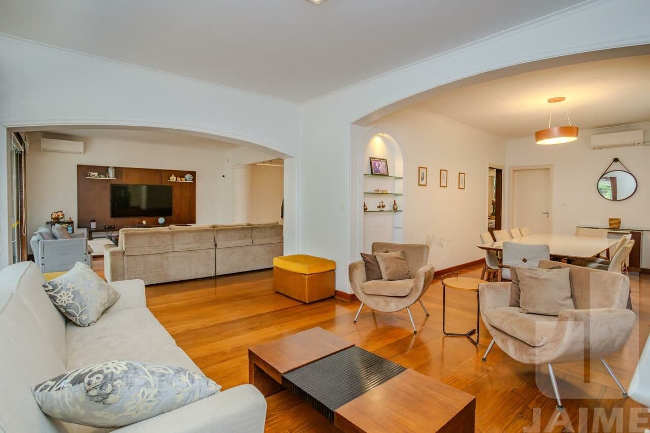 Casa de 4 dormitórios na R Bauru — Pacaembu, São Paulo - foto 3