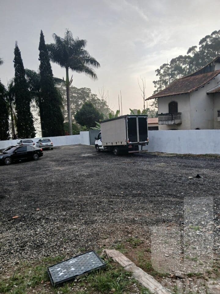 Comercial na R Elizabeth Lobo Garcia — Alvarenga, São Paulo - foto 3