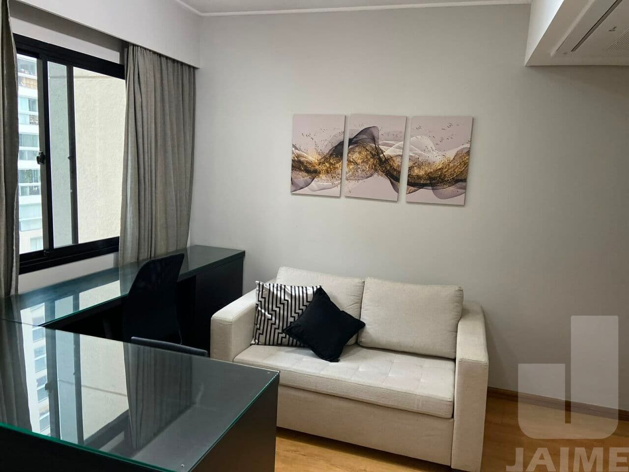 Apartamento de 1 dormitório na AV Rouxinol — Moema, São Paulo