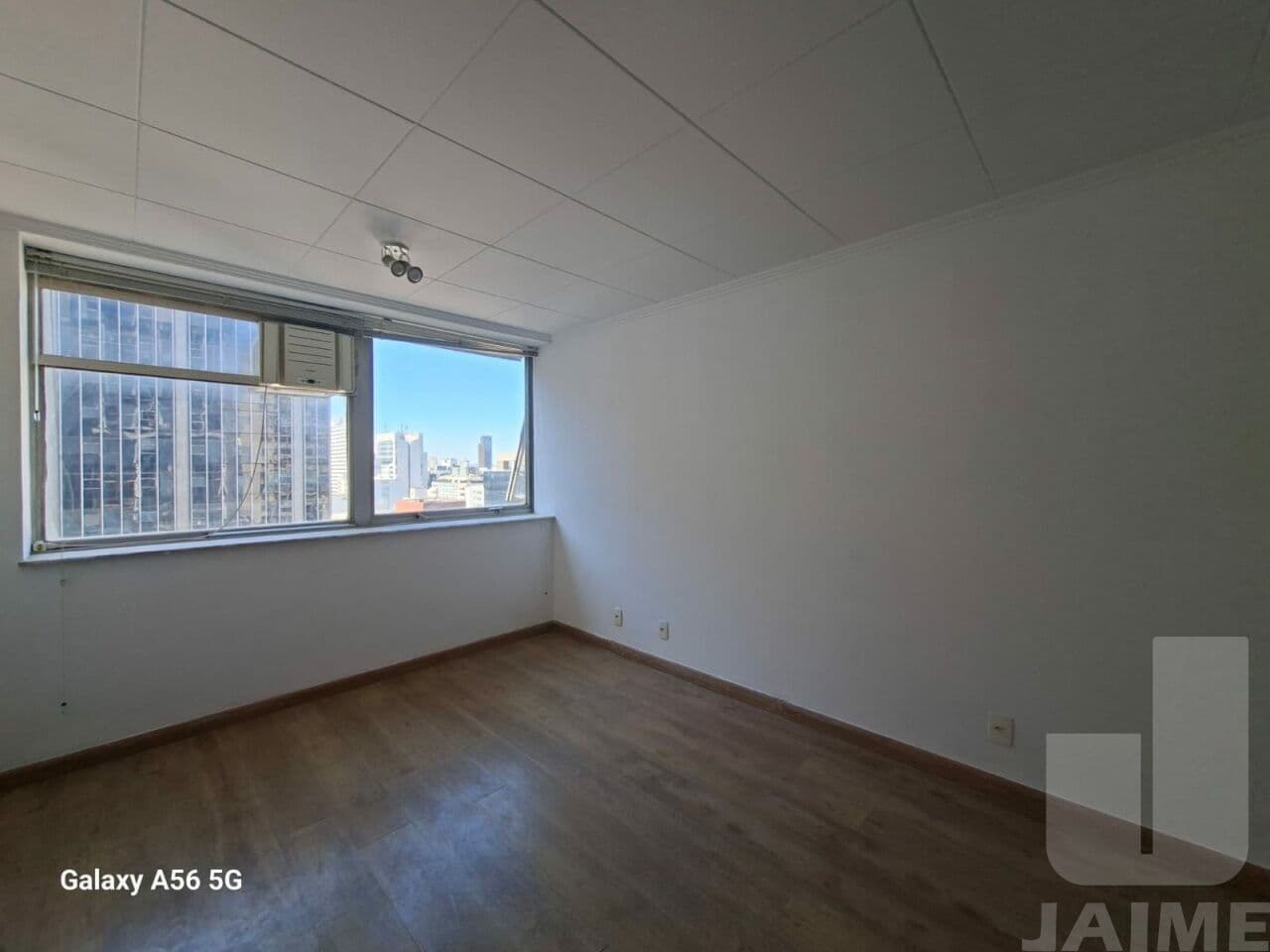 Comercial em Bela Vista