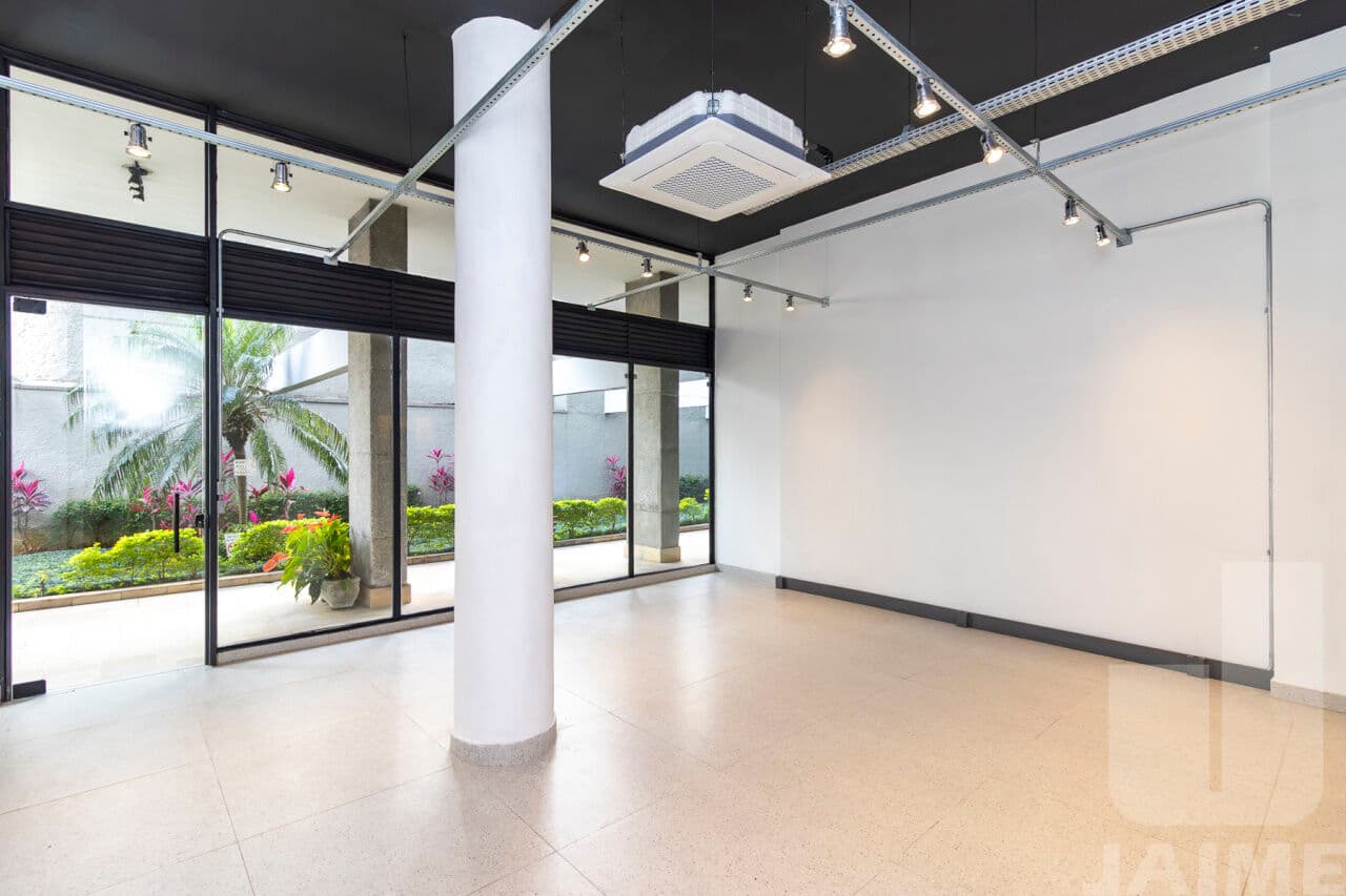 Comercial na AV Angélica — Higienópolis, São Paulo