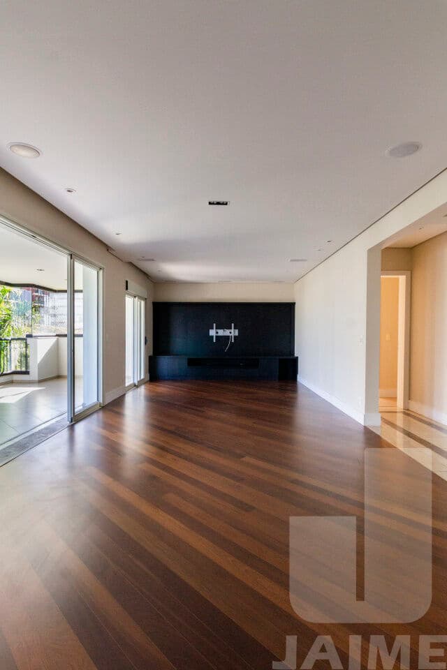 Apartamento de 3 dormitórios na R Paracuê — Sumaré, São Paulo - foto 3