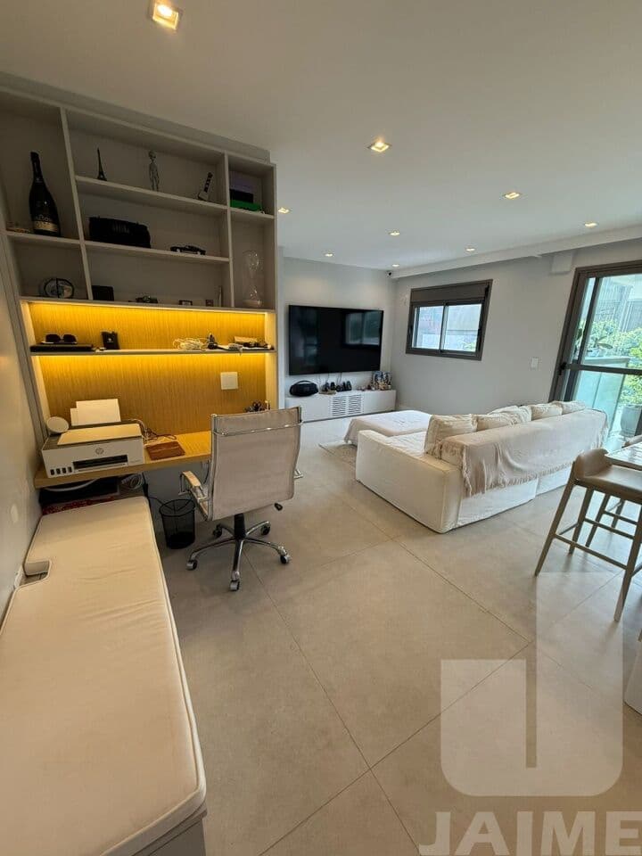 Apartamento em Indianópolis