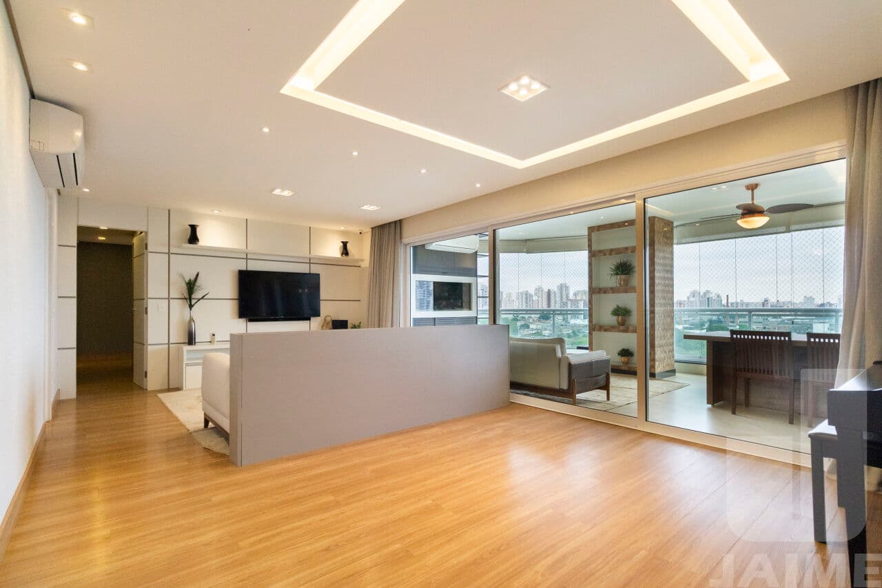 Apartamento de 3 dormitórios na R Pablo Picasso — Água Branca, São Paulo