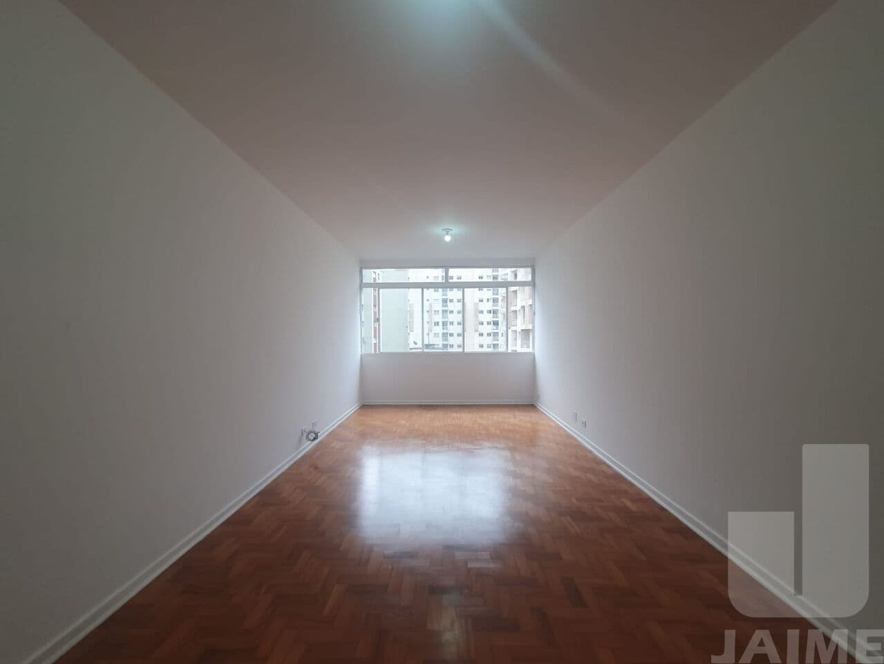 Apartamento de 2 dormitórios na R Frei Caneca — Consolação, São Paulo
