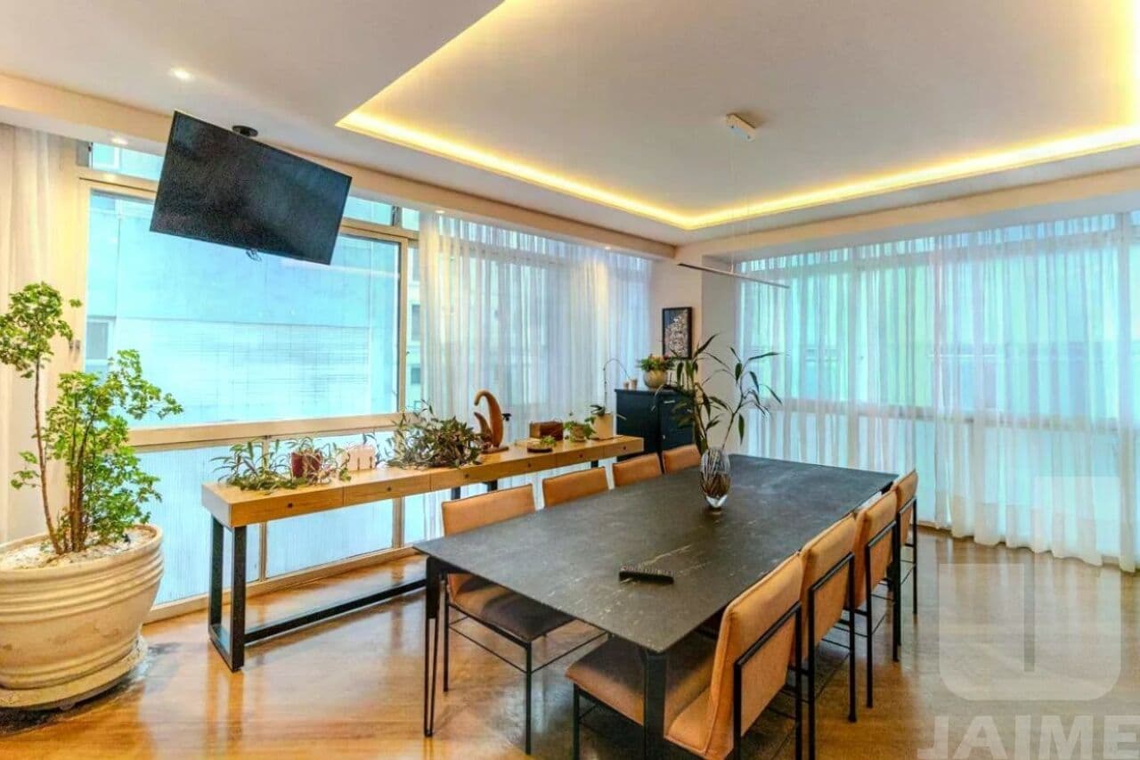 Apartamento de 4 dormitórios na R Bahia — Higienópolis, São Paulo