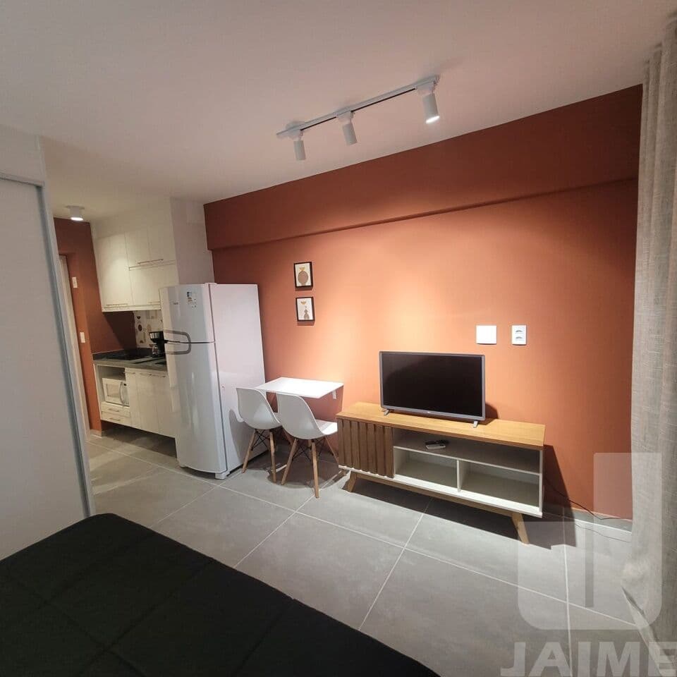 Apartamento de 1 dormitório na R Ministro Godói — Perdizes, São Paulo