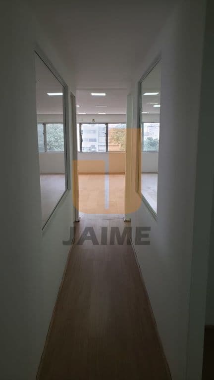 Comercial na R BELA CINTRA — Cidade Júlia, São Paulo - foto 3