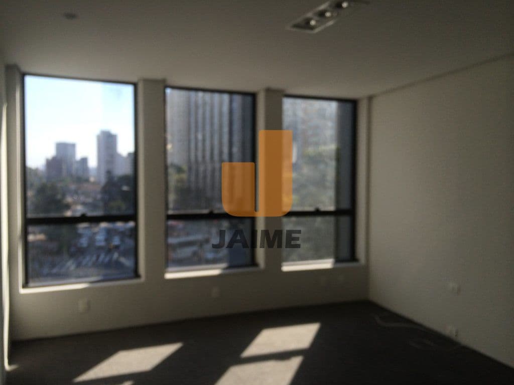 Comercial na AV BRIGADEIRO FARIA LIMA — Pinheiros, São Paulo