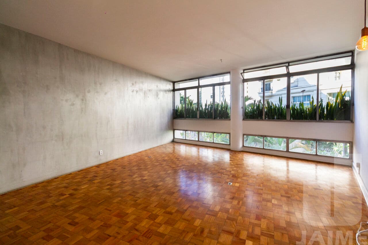 Apartamento de 3 dormitórios na R ROSA E SILVA — Higienópolis, São Paulo - foto 1