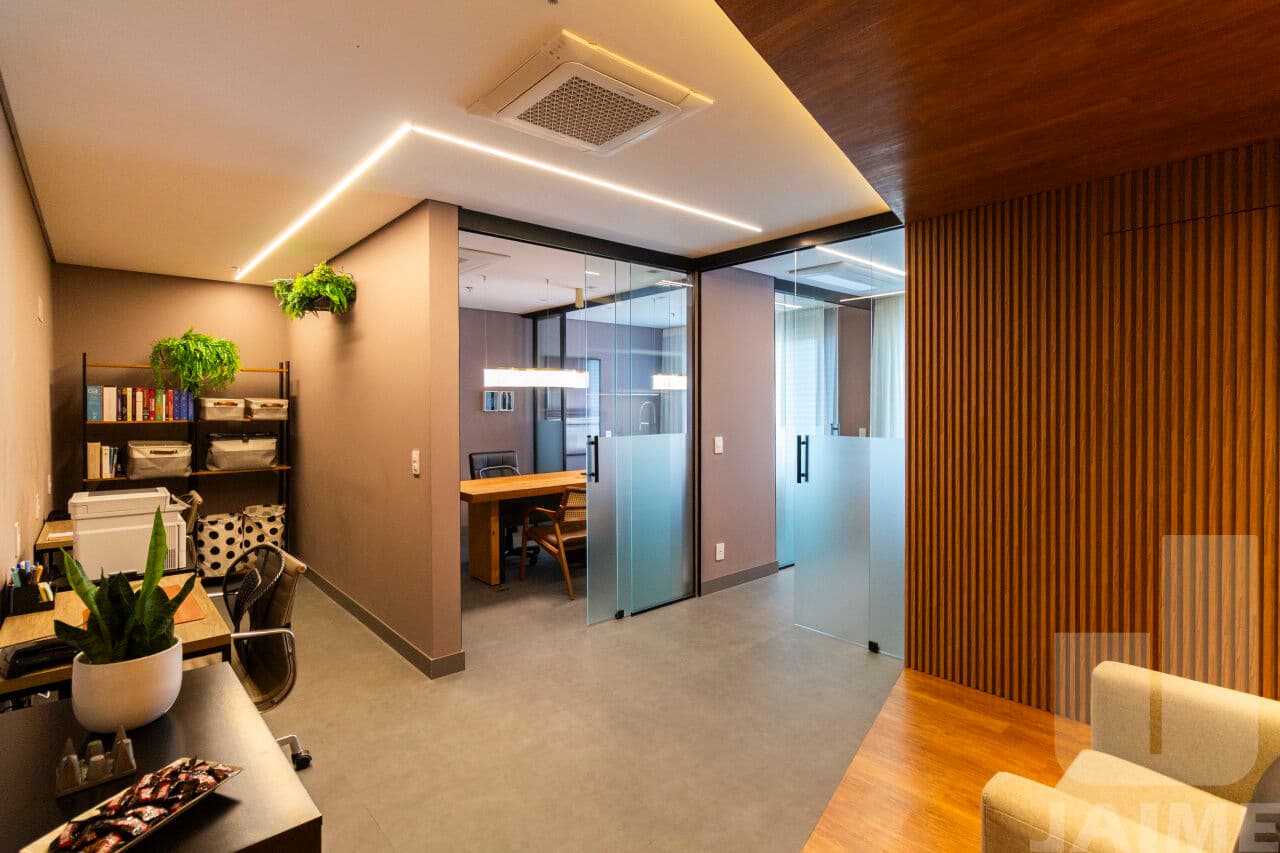 Comercial na AV ANGÉLICA — Higienópolis, São Paulo
