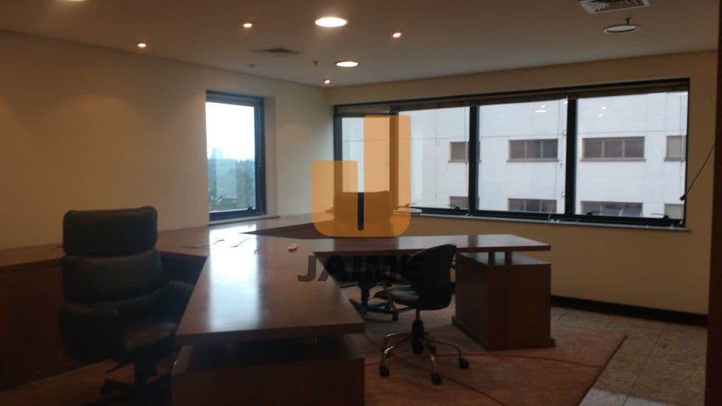 Comercial na AV ANGÉLICA — Higienópolis, São Paulo