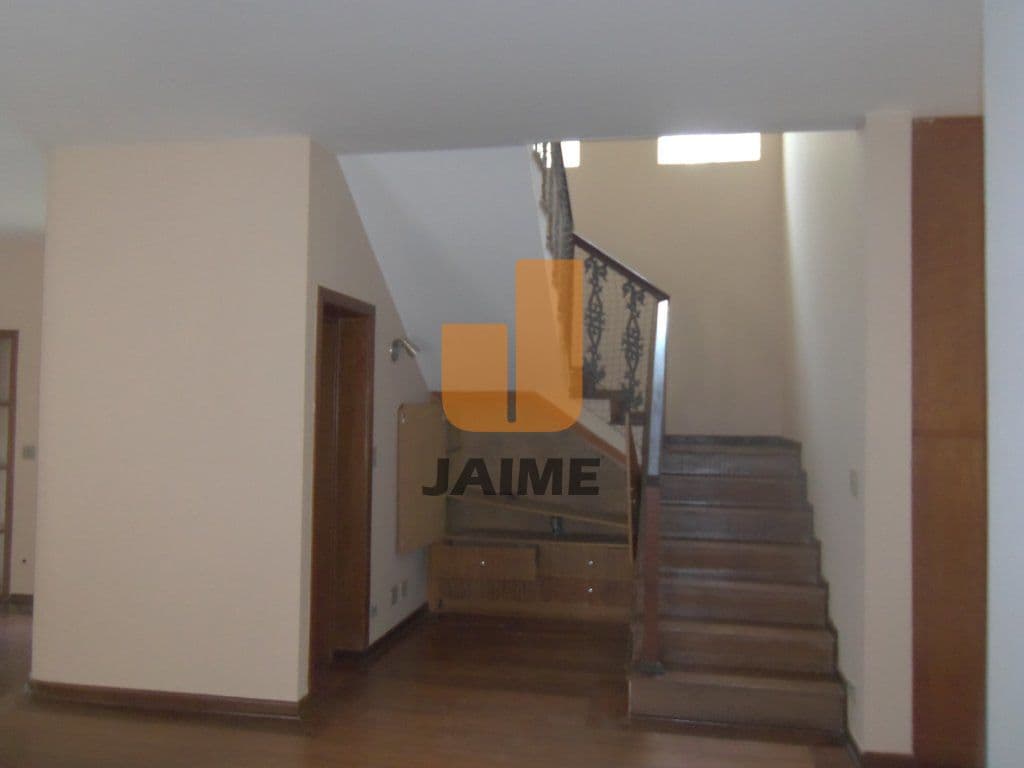 Casa de 4 dormitórios na R ANGATUBA — Pacaembu, São Paulo - foto 4