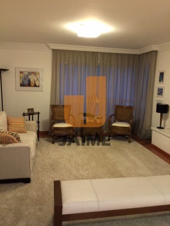 Apartamento em Jardins