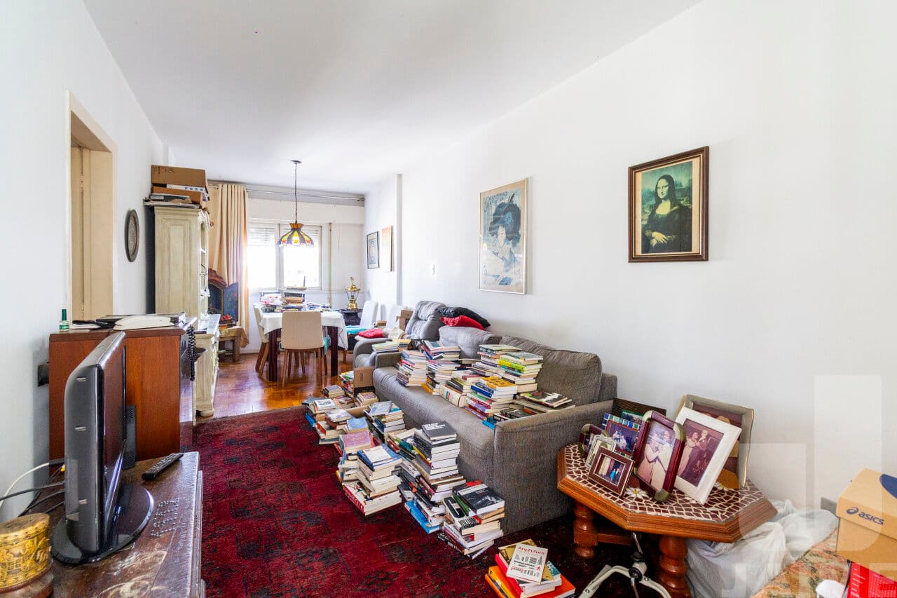 Apartamento de 3 dormitórios na R AURELIANO COUTINHO — Higienópolis, São Paulo