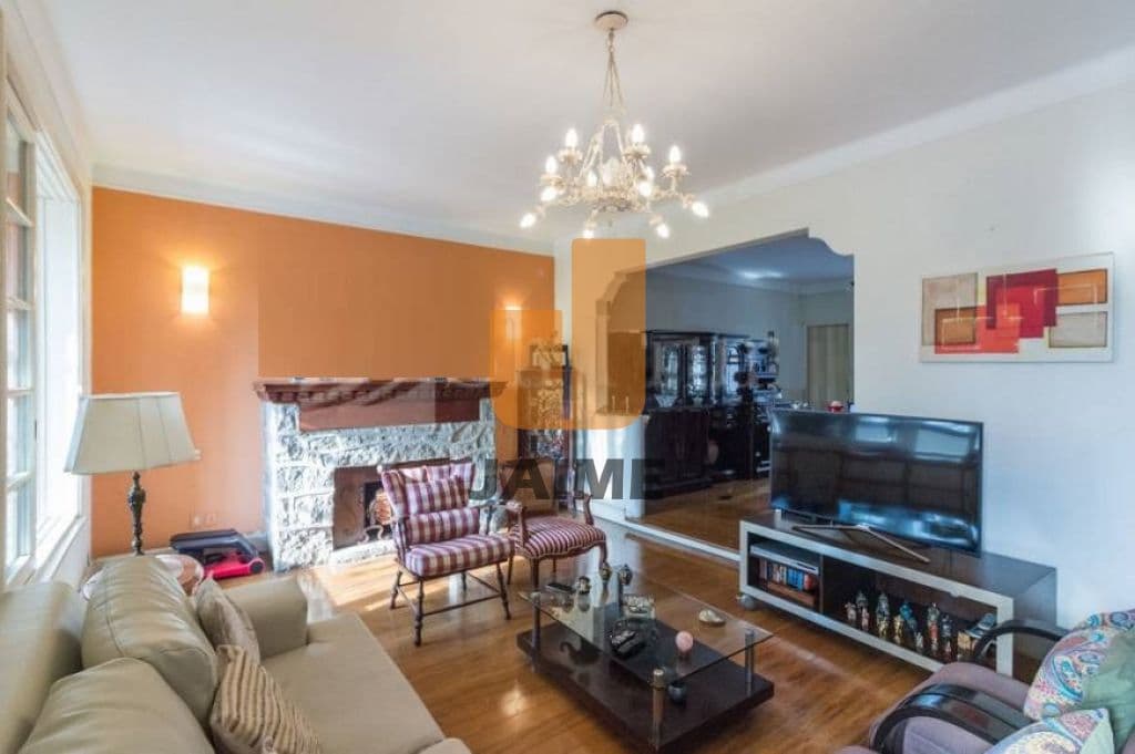 Casa de 3 dormitórios na R BAHIA — Higienópolis, São Paulo - foto 2