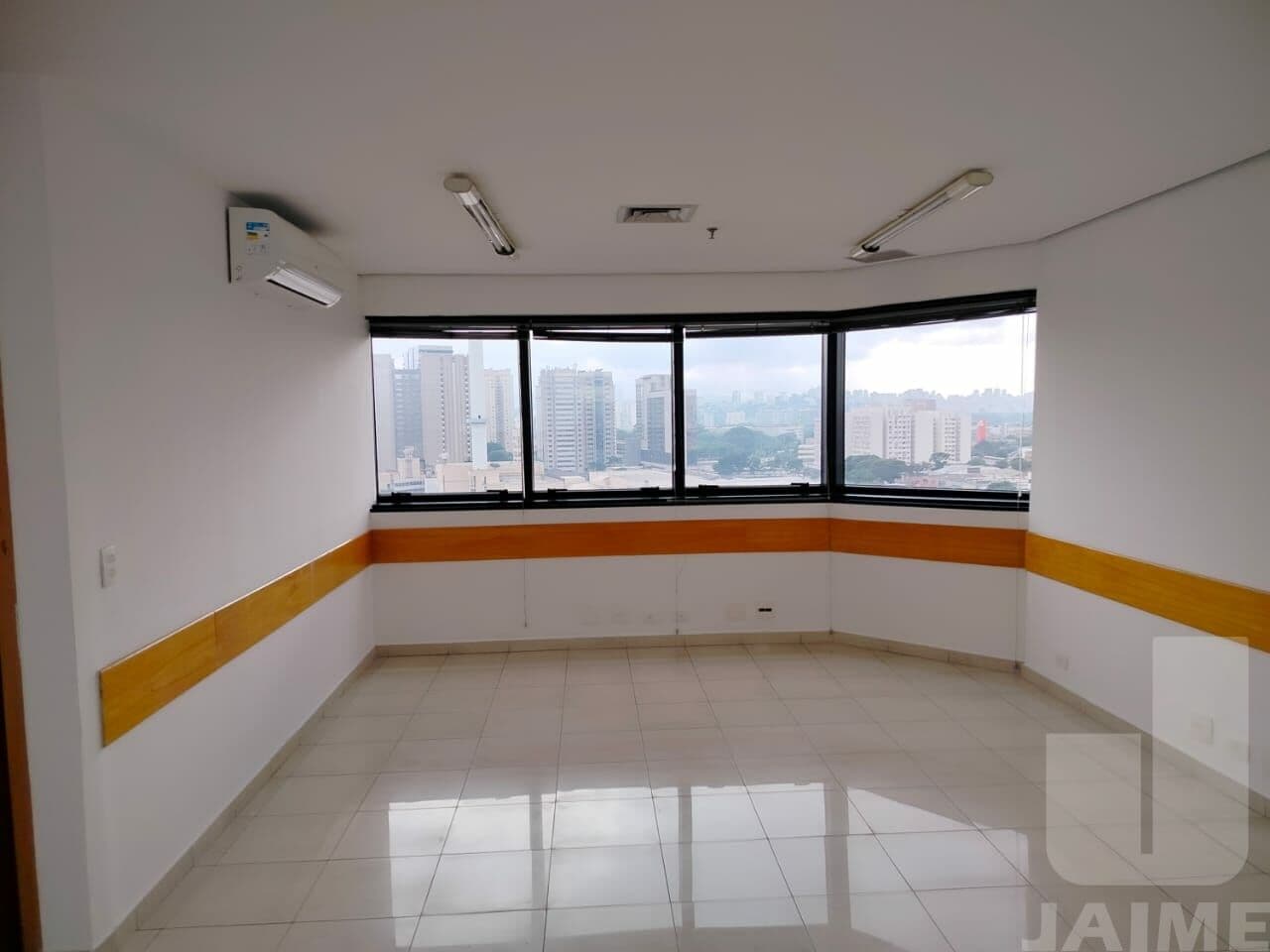 Comercial na AV AURO SOARES DE MOURA ANDRADE — Barra Funda, São Paulo - foto 2