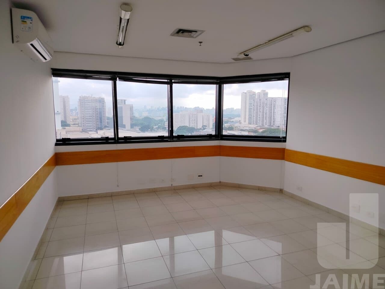 Comercial na AV AURO SOARES DE MOURA ANDRADE — Barra Funda, São Paulo - foto 3