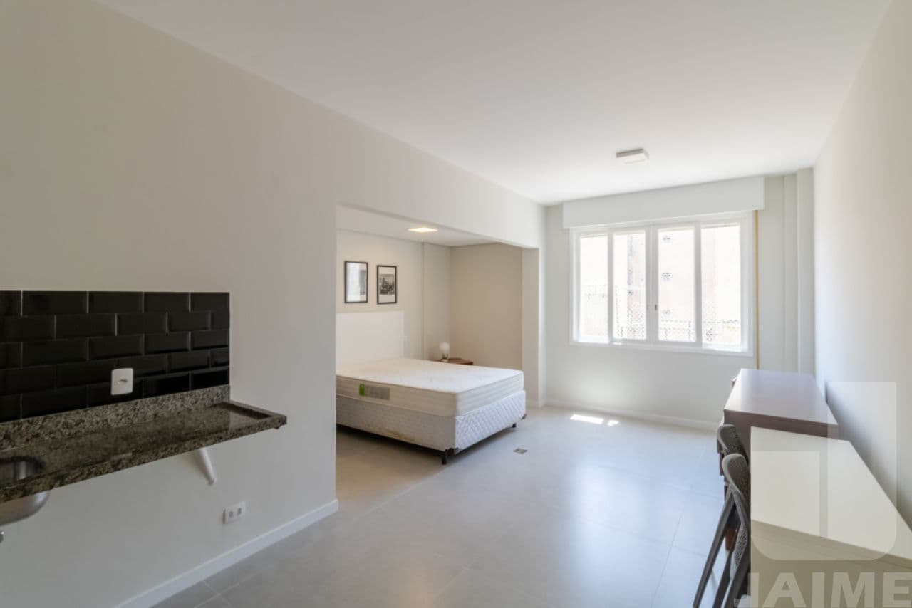 Apartamento de 1 dormitório na R FORTUNATO — Higienópolis, São Paulo
