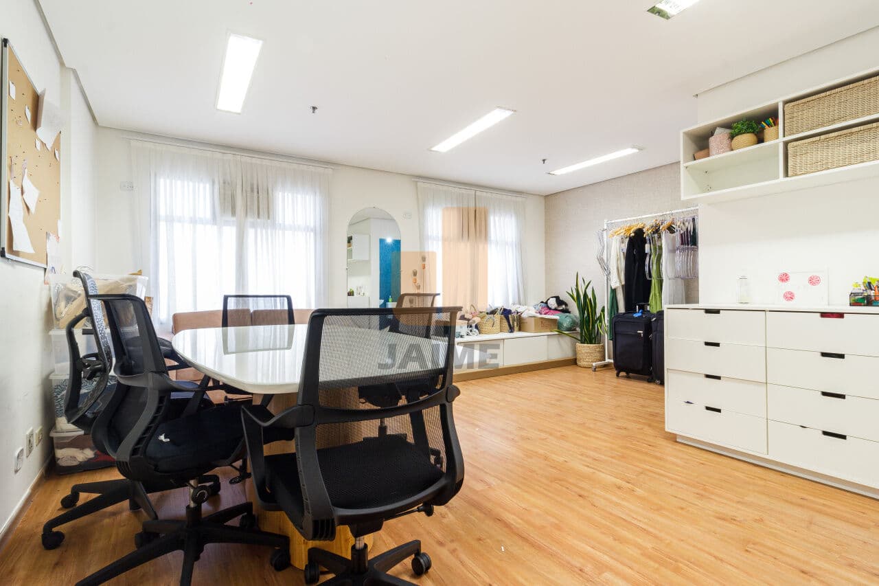 Comercial na LARGO PADRE PÉRICLES — Barra Funda, São Paulo