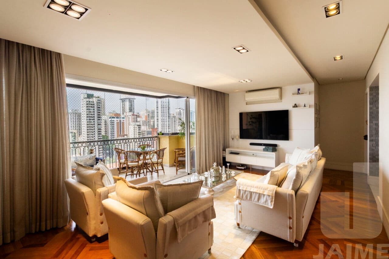 Apartamento de 4 dormitórios na R DOUTOR CÂNDIDO ESPINHEIRA — Perdizes, São Paulo