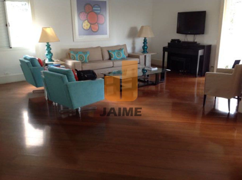 Apartamento em Cerqueira César