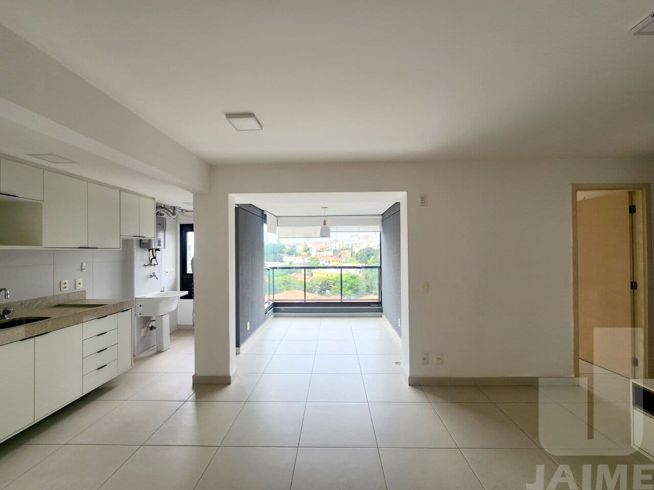 Apartamento de 3 dormitórios na R URBANIZADORA — Sumaré, São Paulo - foto 2