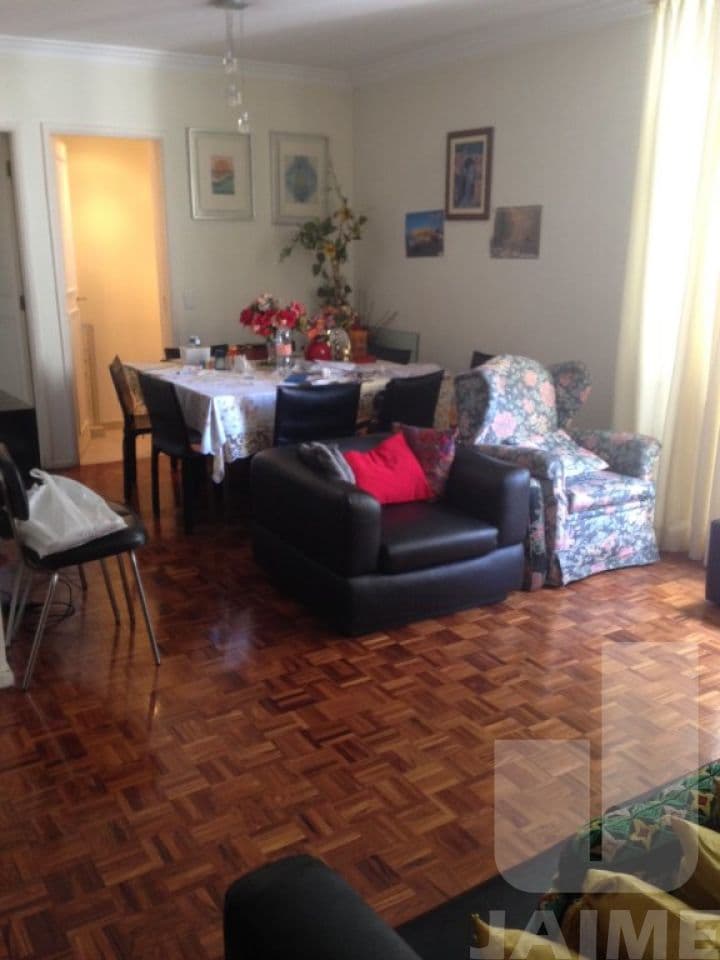 Apartamento de 2 dormitórios na R CONSELHEIRO BROTERO — Higienópolis, São Paulo