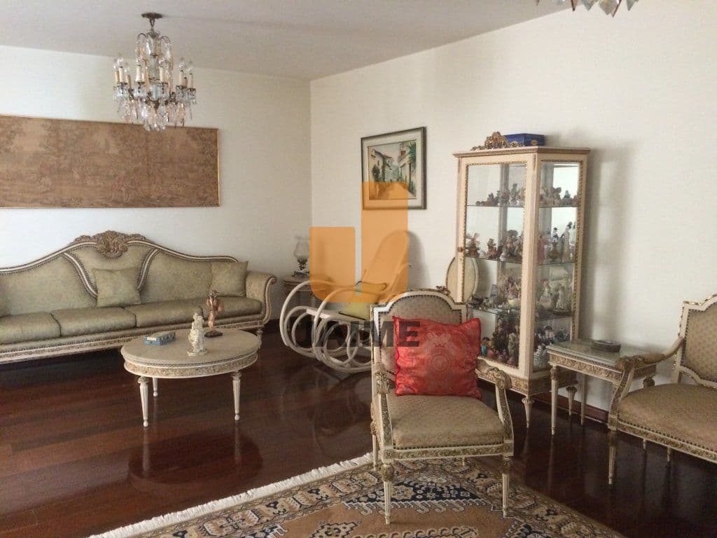Apartamento em Moema