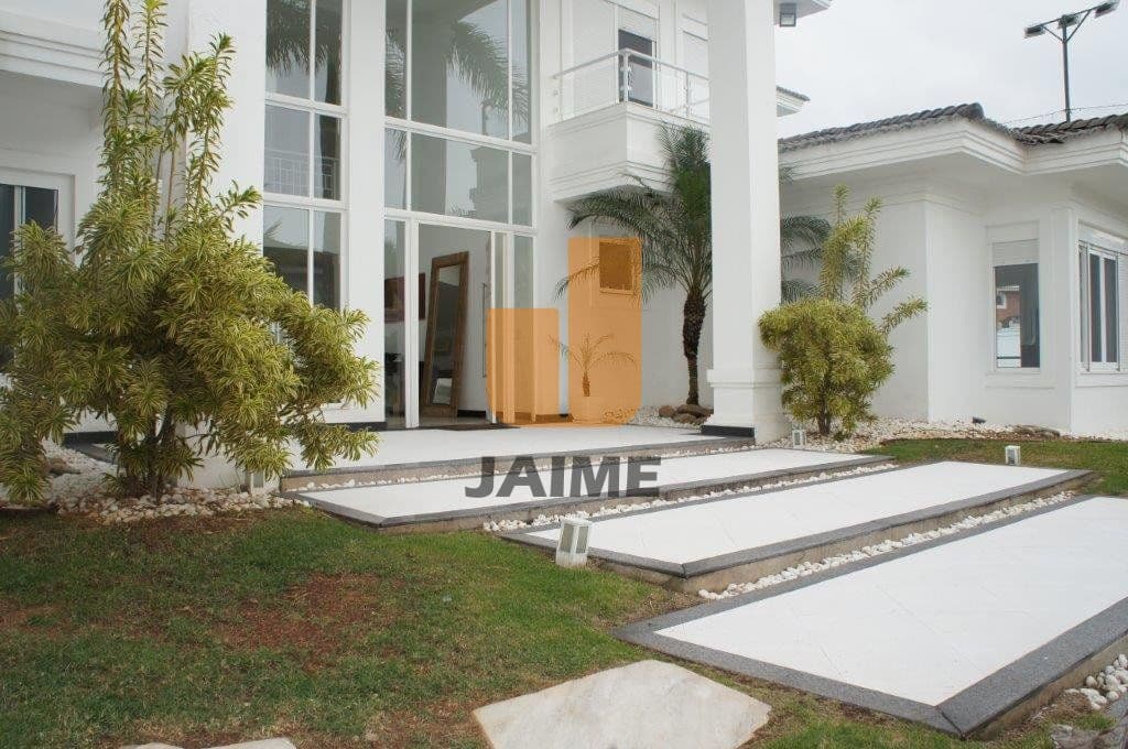 Casa em Jardim Virgínia