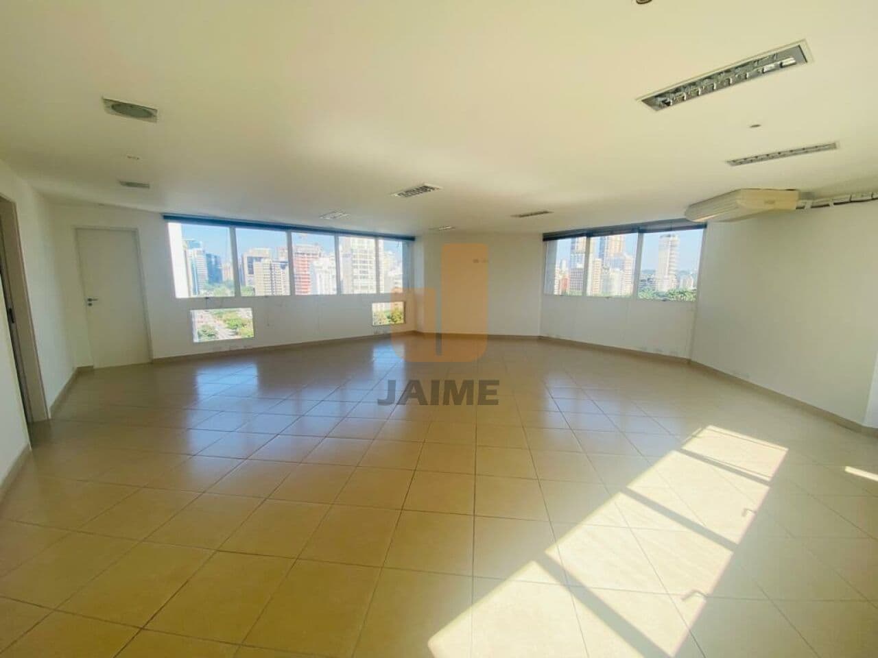 Comercial na AV BRIGADEIRO FARIA LIMA — Jardim Paulistano, São Paulo - foto 4