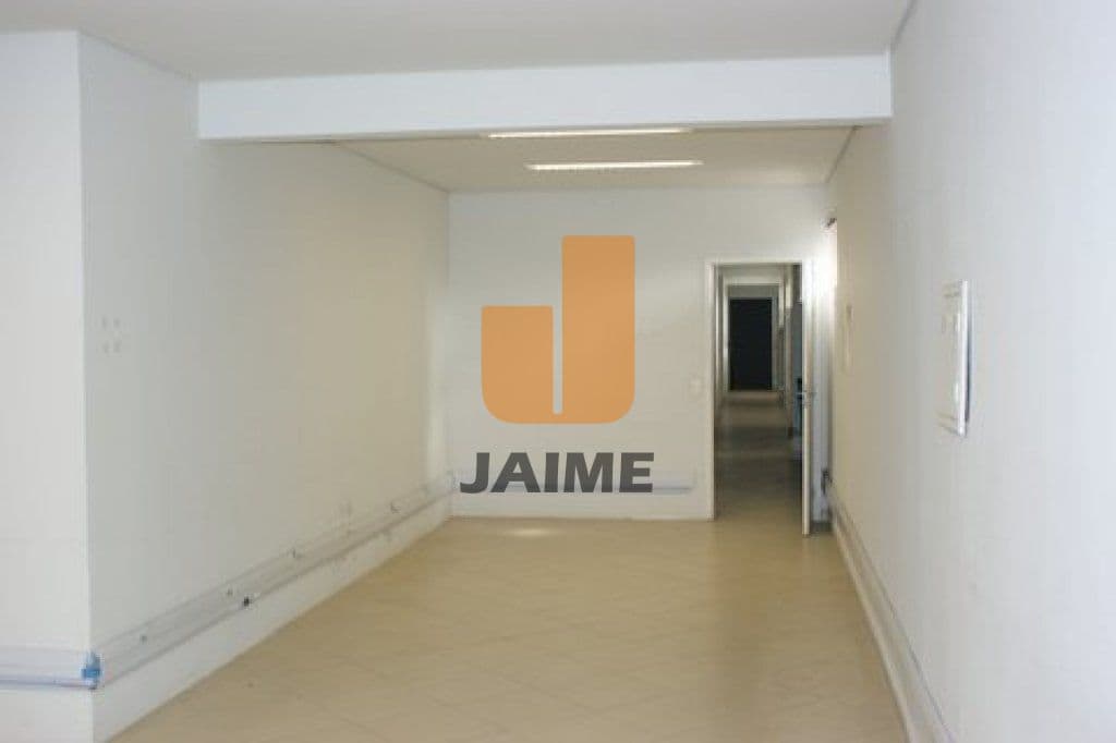 Comercial na AV SANTO AMARO — Santo Amaro, São Paulo